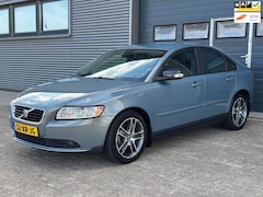 Volvo S40 - 2.0 Edition II ZEER NETTE AUTO - 2 DE EIGENAAR - AIRCO - NWE APK