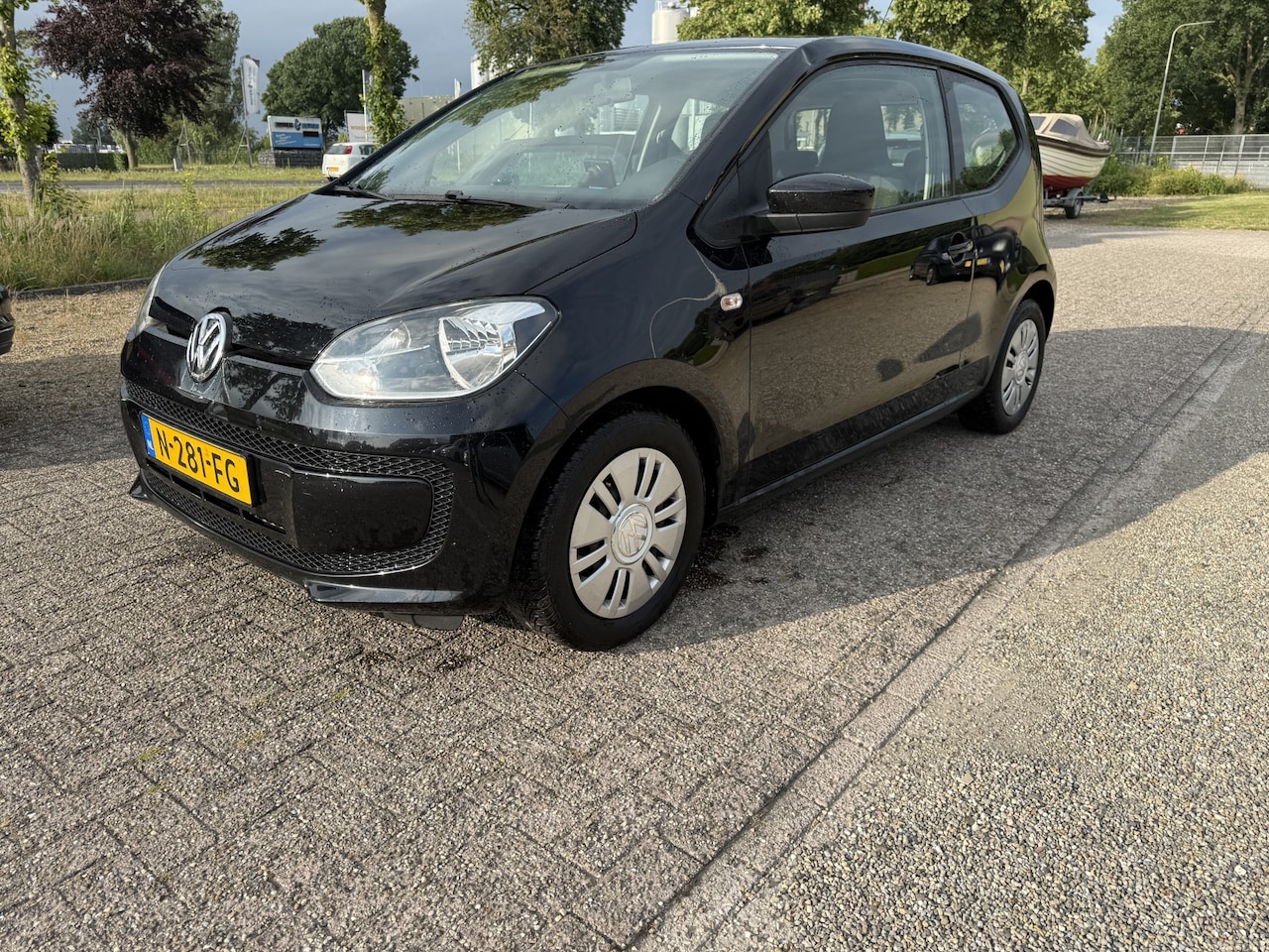 Volkswagen Up! - 1.0 move up! BlueMotion. Airco, Navi ! - AutoWereld.nl