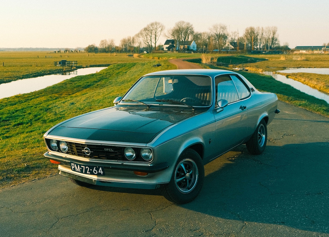 Opel Manta - A 1.6S - AutoWereld.nl