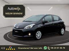 Toyota Yaris - 1.5 Full Hybrid Aspiration|Dealer Onderhouden|Camera|AUT|Xenon|Navi|Netjes