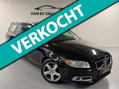 Volvo V70 - 2.0T R-Edition BIXENON/CLIMA/STOELVERWARMING
