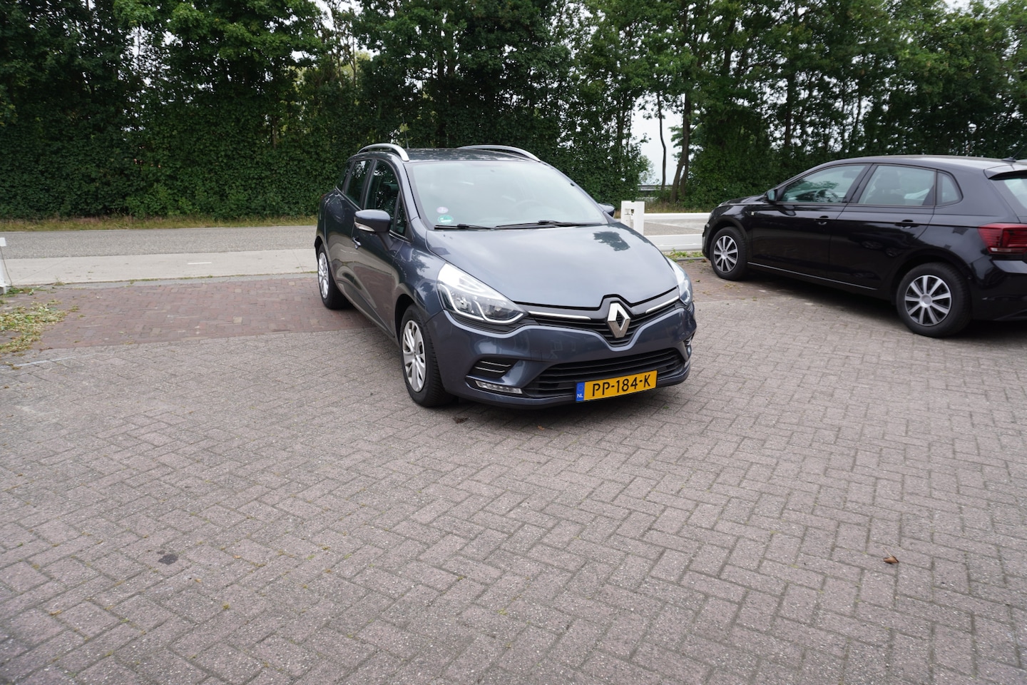 Renault Clio Estate - 0.9 TCe Zen NAVI CRUISE PDC - AutoWereld.nl