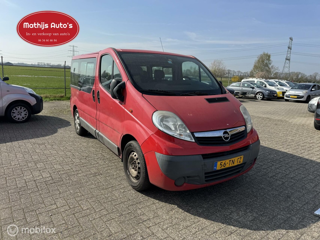 Opel Vivaro Combi - 2.5 CDTI 9 persoons! Motoschade! Engine damage! - AutoWereld.nl