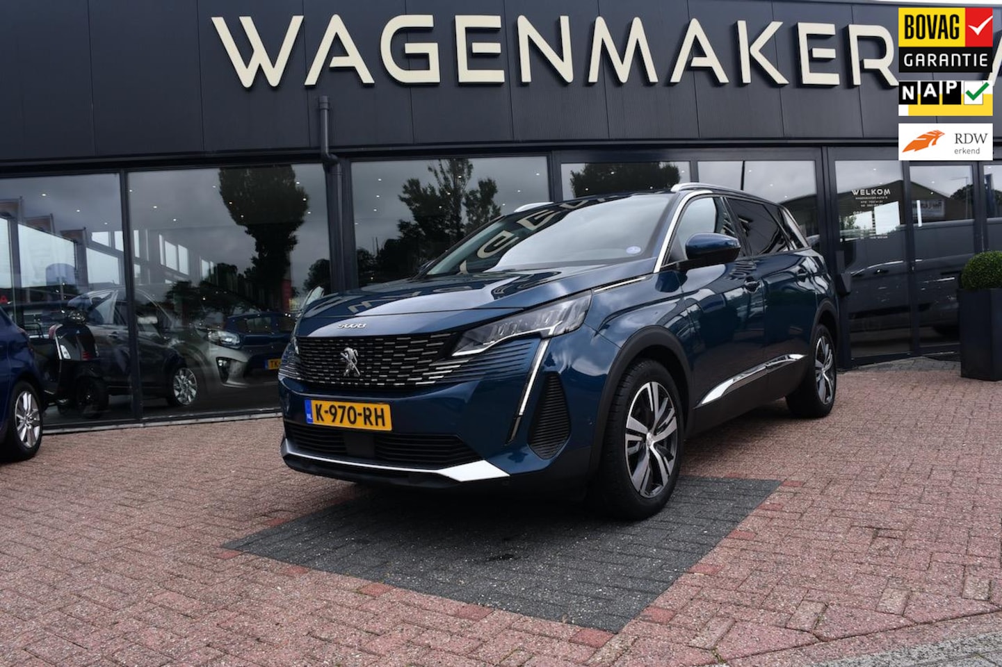 Peugeot 5008 - 1.2 PureTech Blue Lease Allure AUT|NAVI|CAMERA - AutoWereld.nl