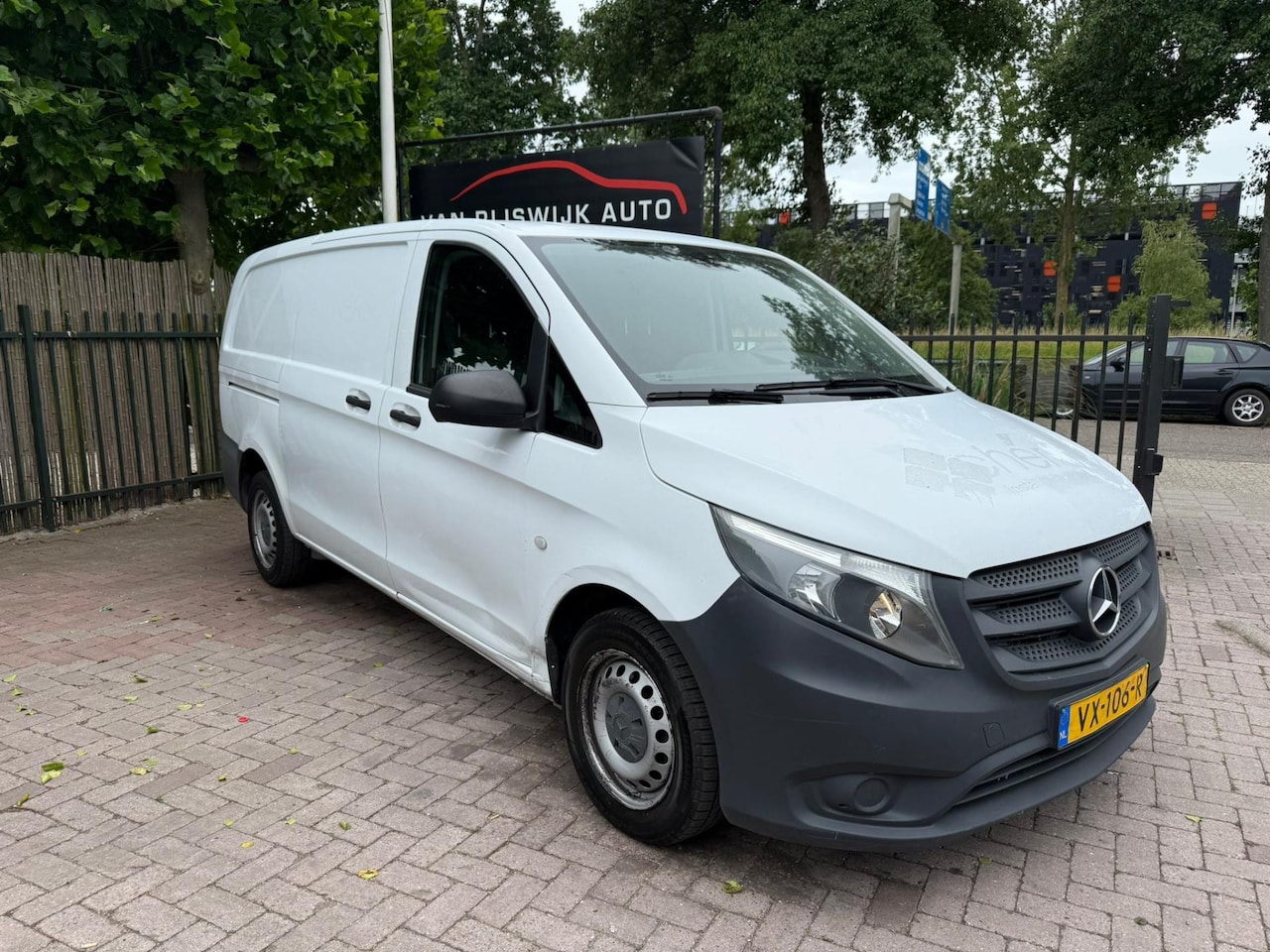 Mercedes-Benz Vito - 111 CDI Airco Nav 3Pers 114PK 5/6 Verns Maken Geluid - AutoWereld.nl