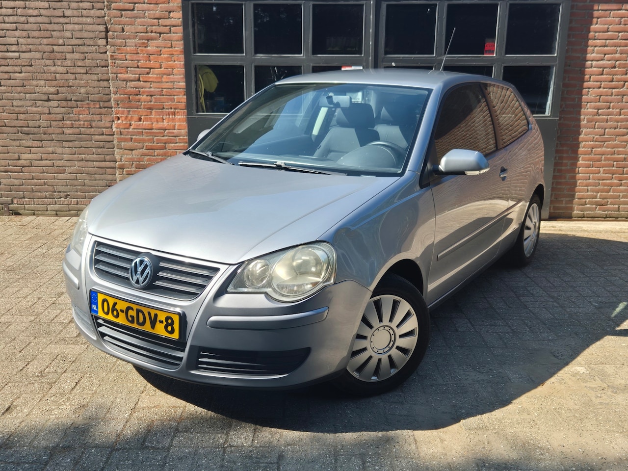 Volkswagen Polo - 1.4-16V Comfortline 1.4-16V Comfortline - AutoWereld.nl