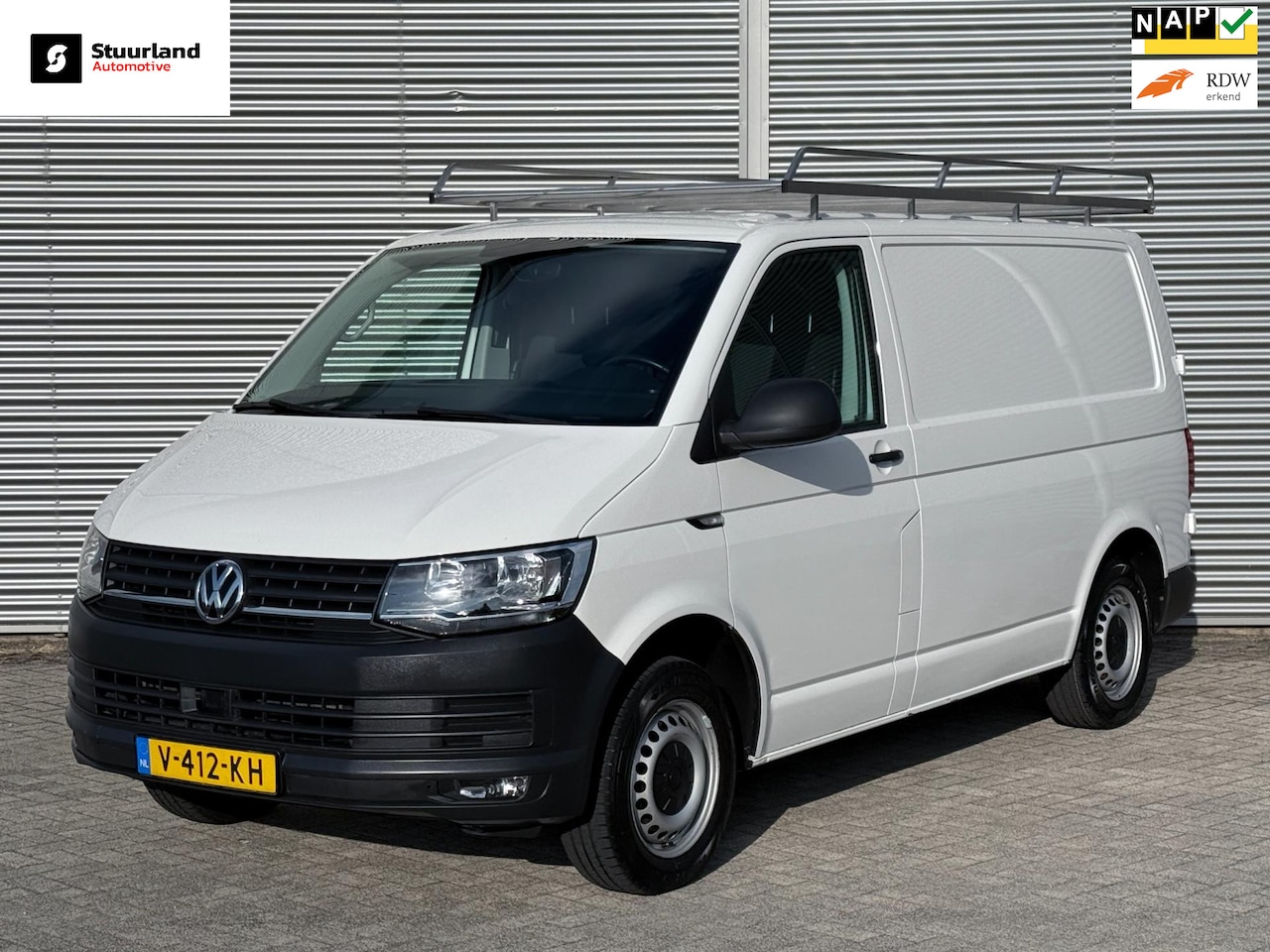 Volkswagen Transporter - 2.0 TDI 150PK L1H1 Airco/ Navi/ Imperiaal/ Cruise/ PDC/ Trekhaak/ - AutoWereld.nl