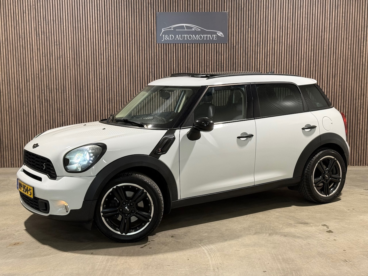MINI Countryman - Mini 1.6 Cooper S ALL4 Chili 2010 XENON NAVI - AutoWereld.nl