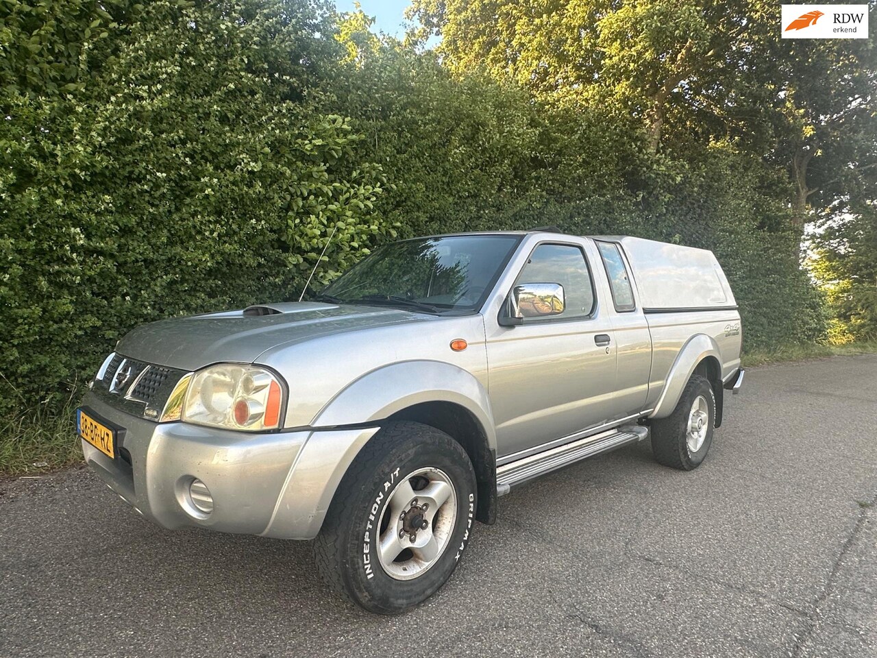 Nissan King Cab - Pick-up 2.5 DTi D22 Engine/4x4/Airco Top! - AutoWereld.nl