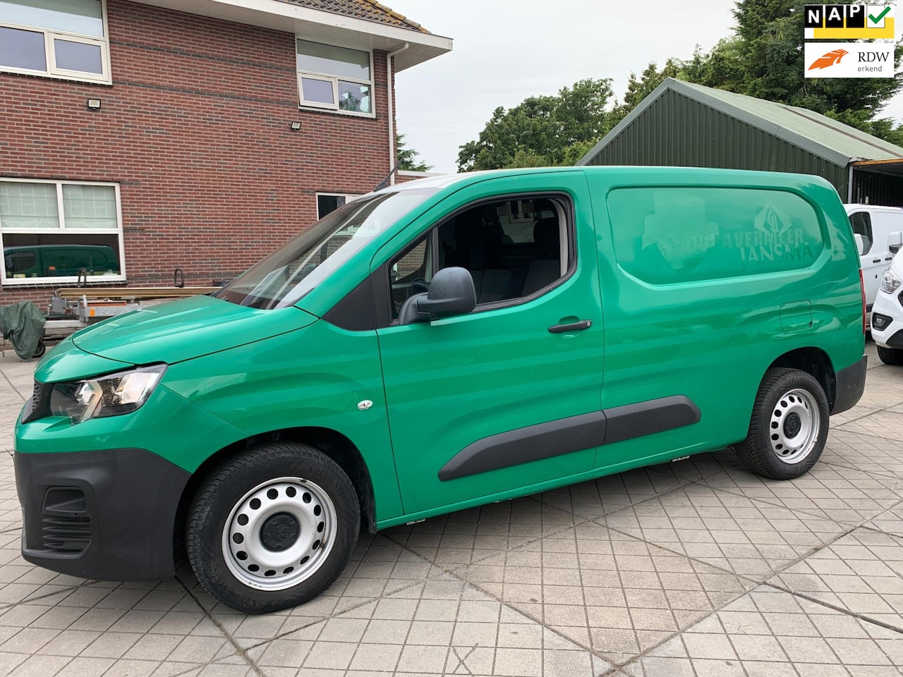 Peugeot Partner - 1.6 BlueHDI Premium Long 1.6 BlueHDI Premium Long - AutoWereld.nl