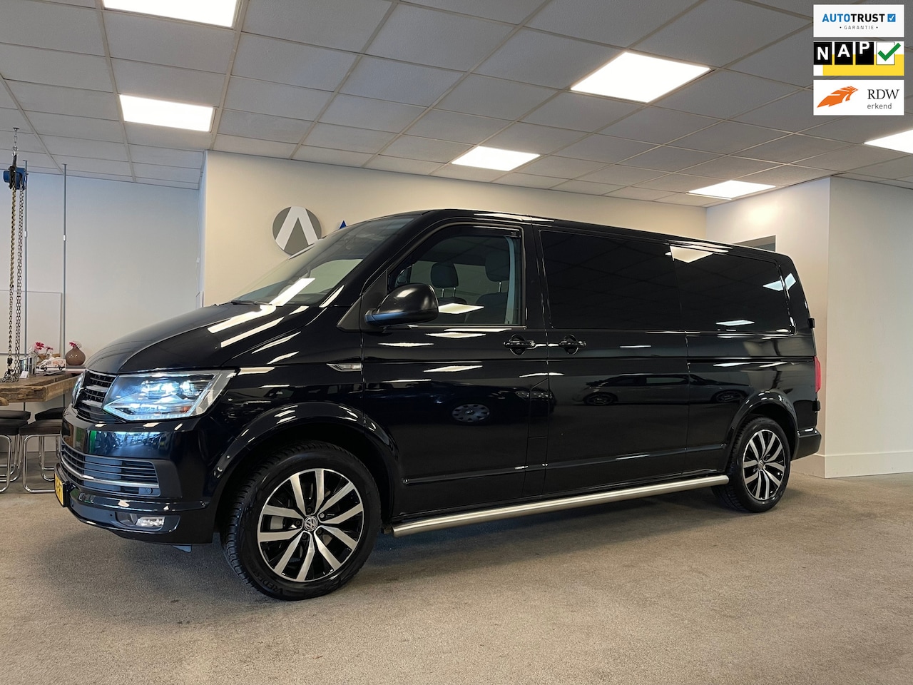 Volkswagen Transporter - 2.0 TDI L2H1|HIGHLINE|DSG|FULL OPTIONS - AutoWereld.nl