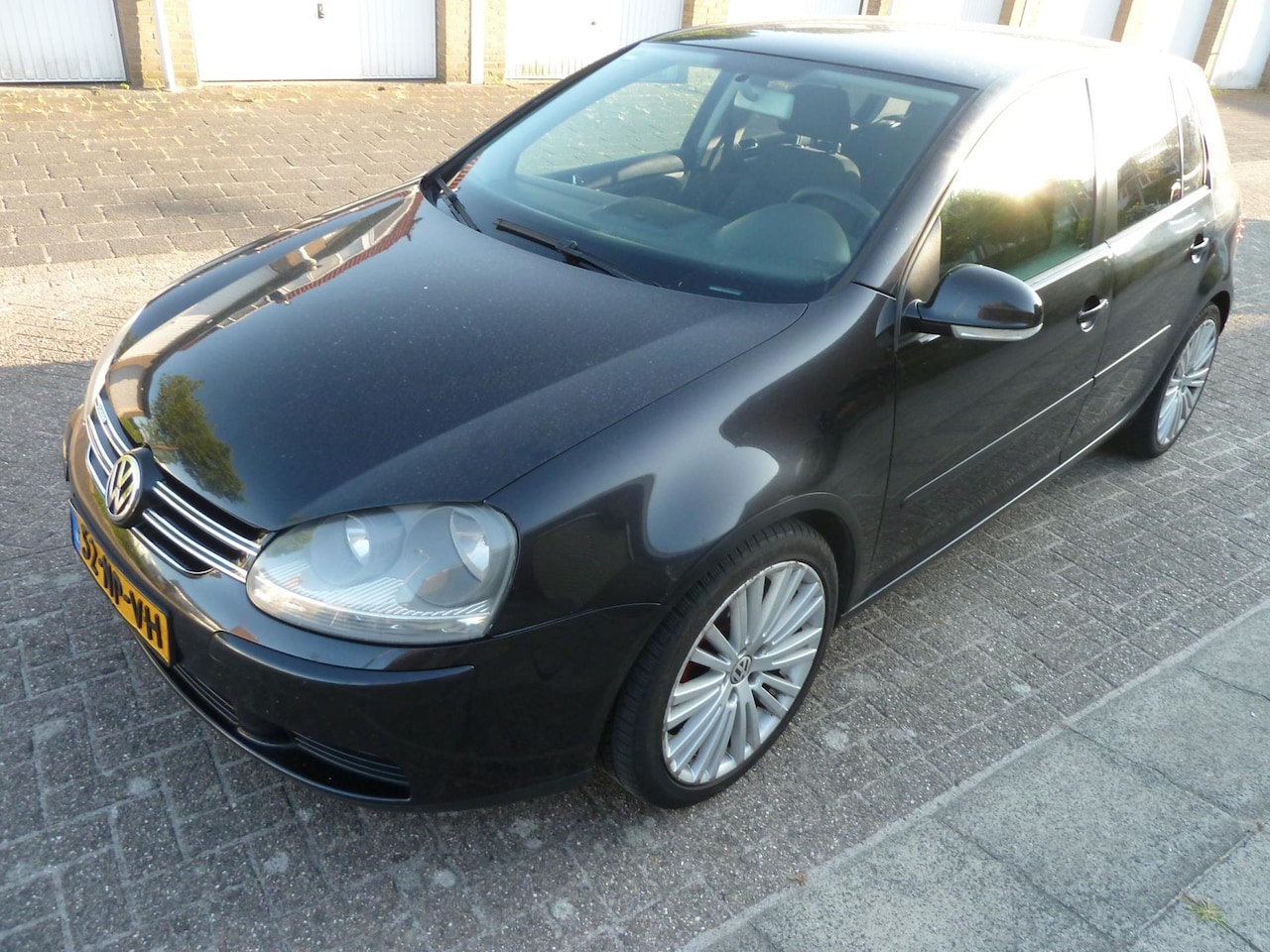 Volkswagen Golf - 1.6 FSI Sportline 1.6 FSI Sportline - AutoWereld.nl