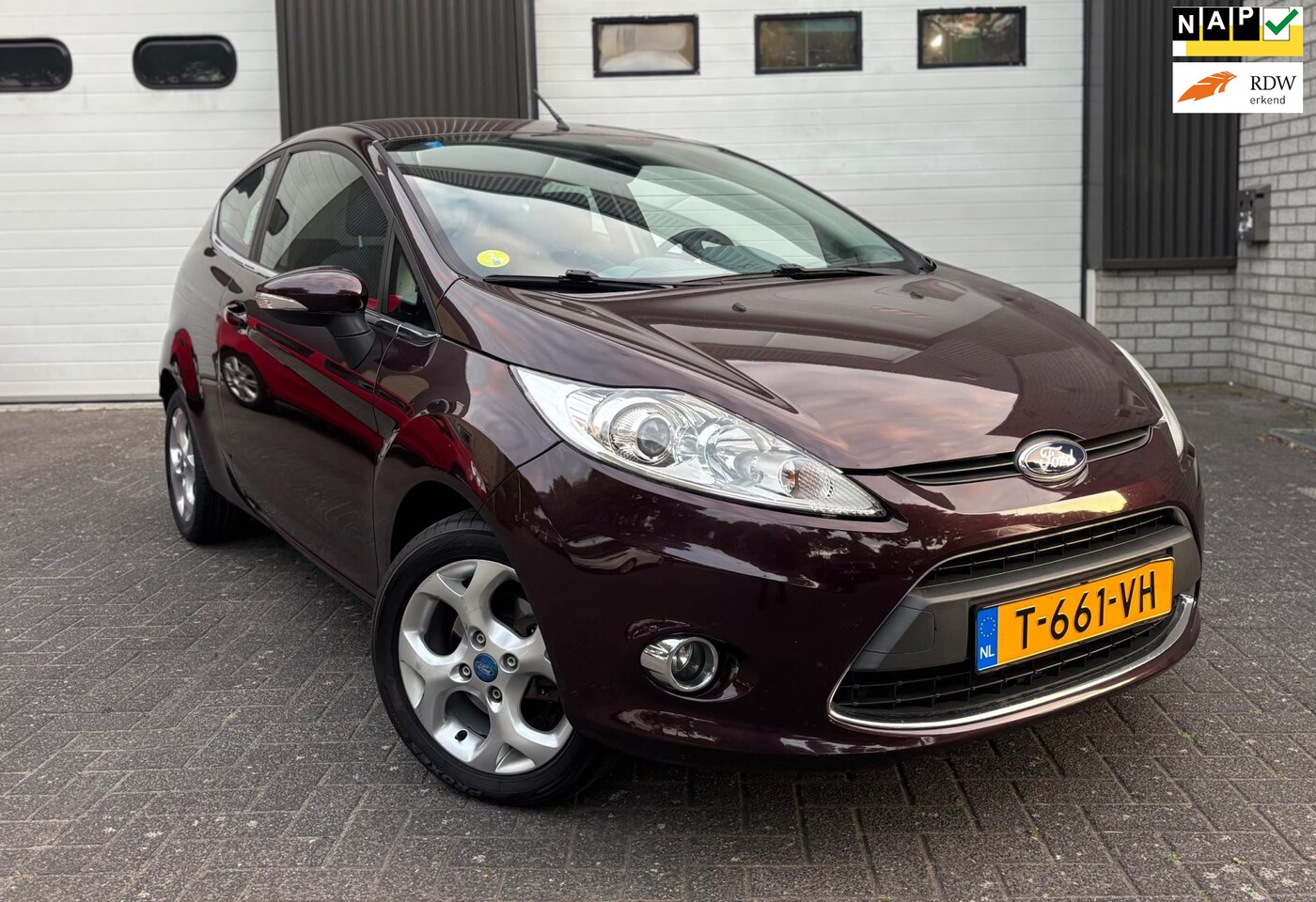 Ford Fiesta - 1.4 Titanium APK CLIMA STOELVW TREKHAAK DRIEM VV - AutoWereld.nl