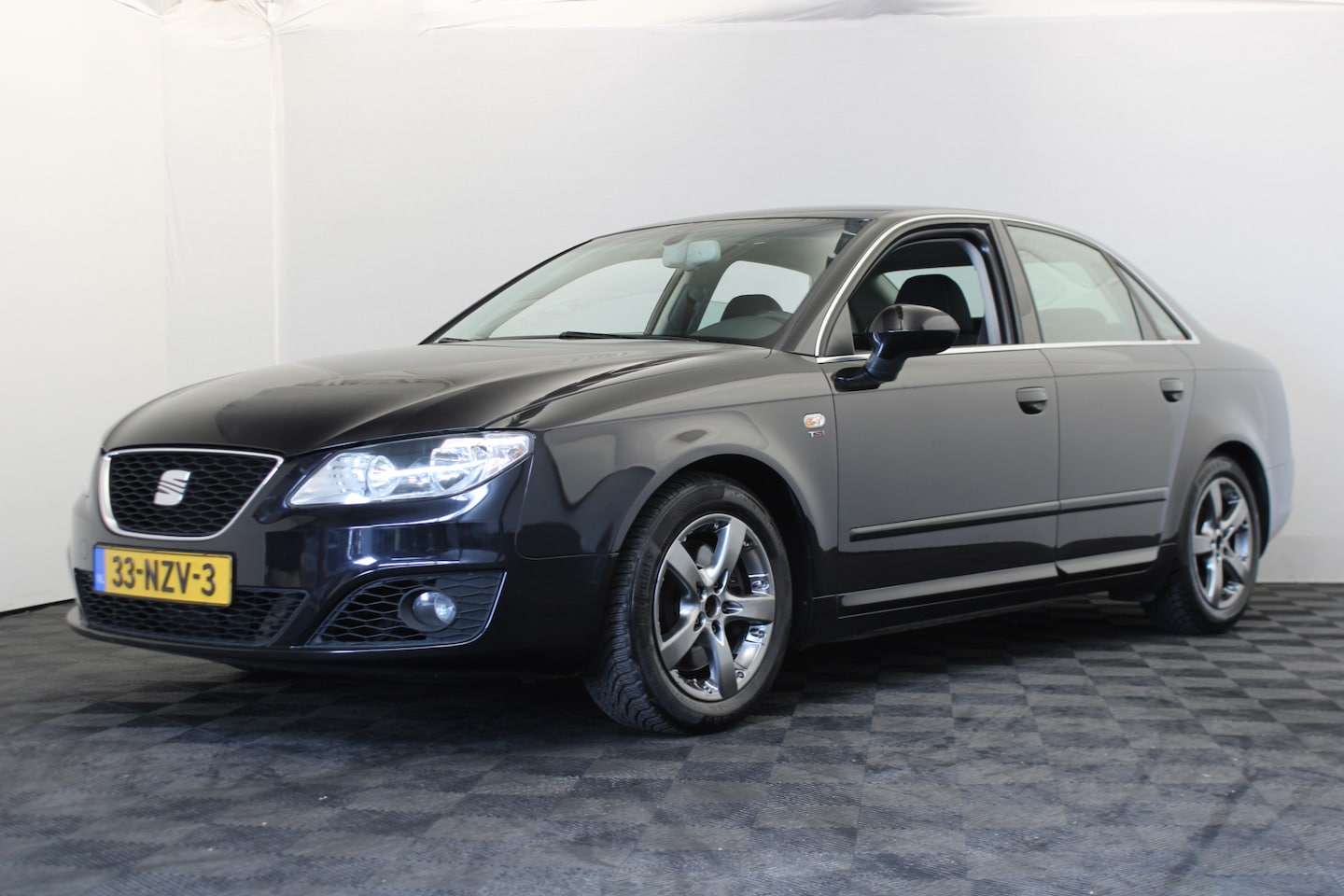 Seat Exeo - 1.8 TSI Sport 1.8 TSI Sport - AutoWereld.nl