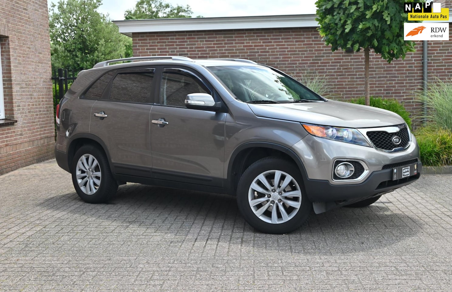 Kia Sorento - 2.4 X-ecutive 2000 KG Trekgw.174 PK Trekhaak Clima Cruise PDC 18'' - AutoWereld.nl