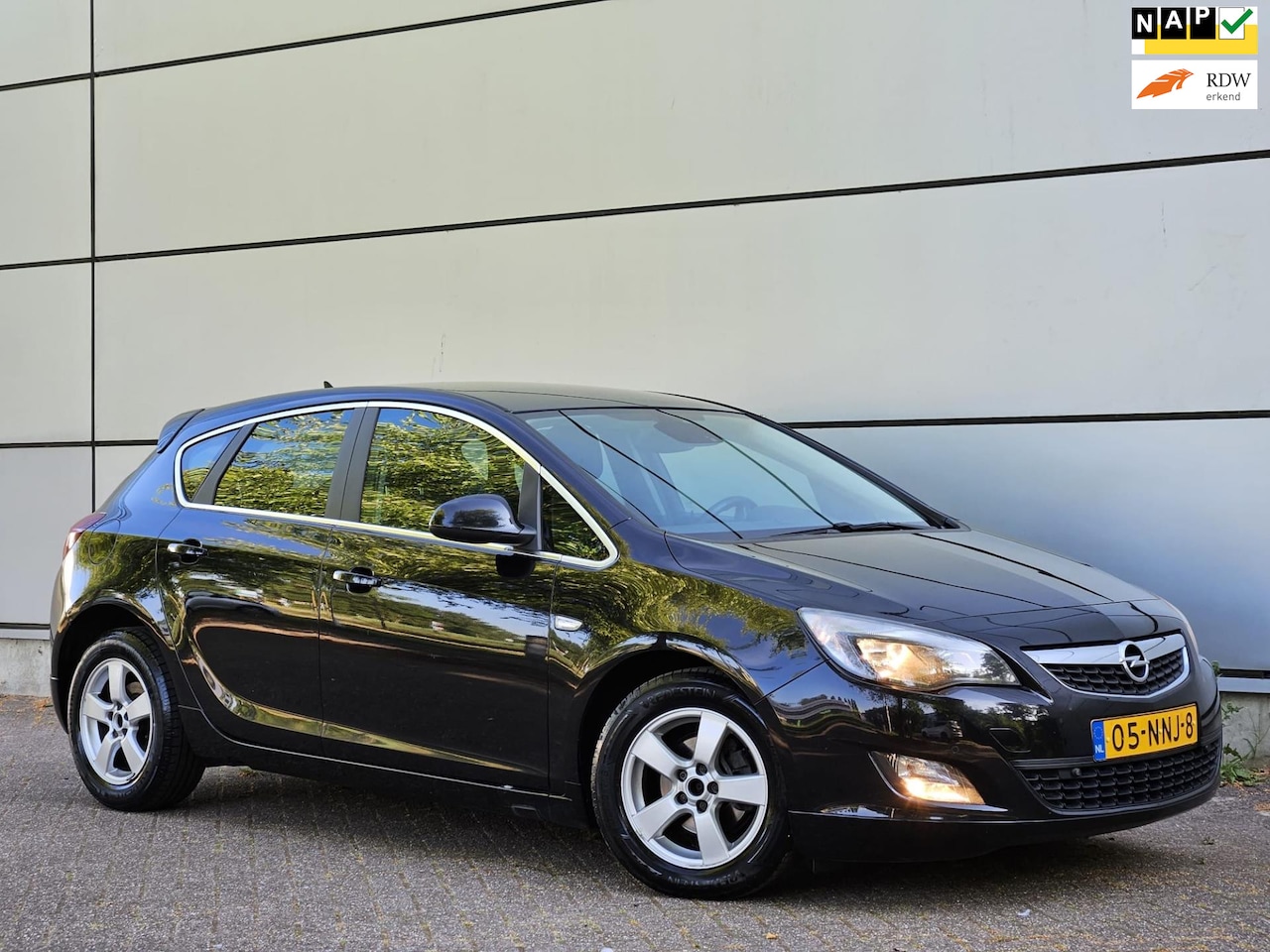 Opel Astra - 1.4 Turbo Sport Navi |Cruise |Airco |Stuurbed |Lmv |Nap |Boekjes - AutoWereld.nl