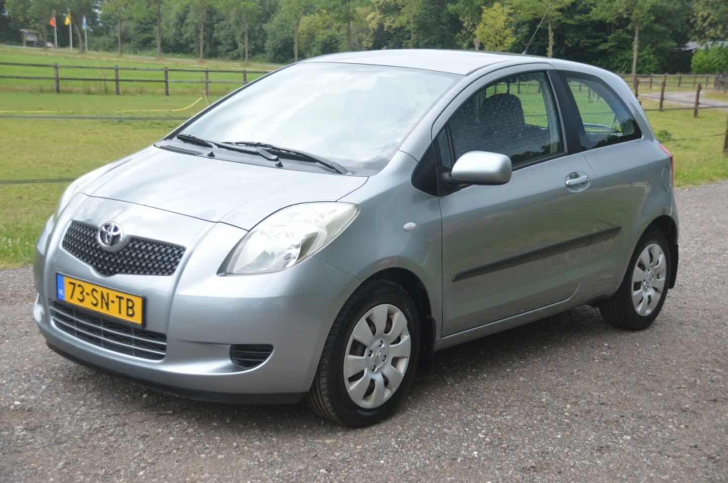 Toyota Yaris - 1.0 VVTi Sol Airco APK Juli 2026 - AutoWereld.nl