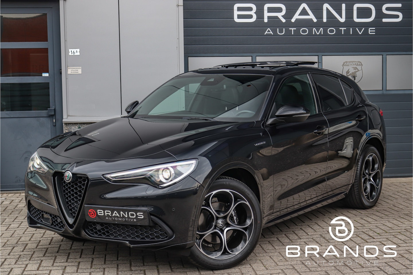 Alfa Romeo Stelvio - 2.0 Veloce Q4 1e eig Zeer rijk uitgerust Dealer ondh. Garantie - AutoWereld.nl