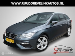 Seat Leon ST - TSI 110 PK H6 FR Style Intense Navigatie Clima DonkerGlas Zwarte Hemel Parkeersensoren