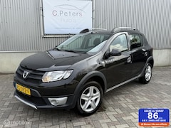 Dacia Sandero Stepway - 0.9 TCe Lauréate 2015 / Airco / Navigatie / Bluetooth / 2e eigenaar NAP