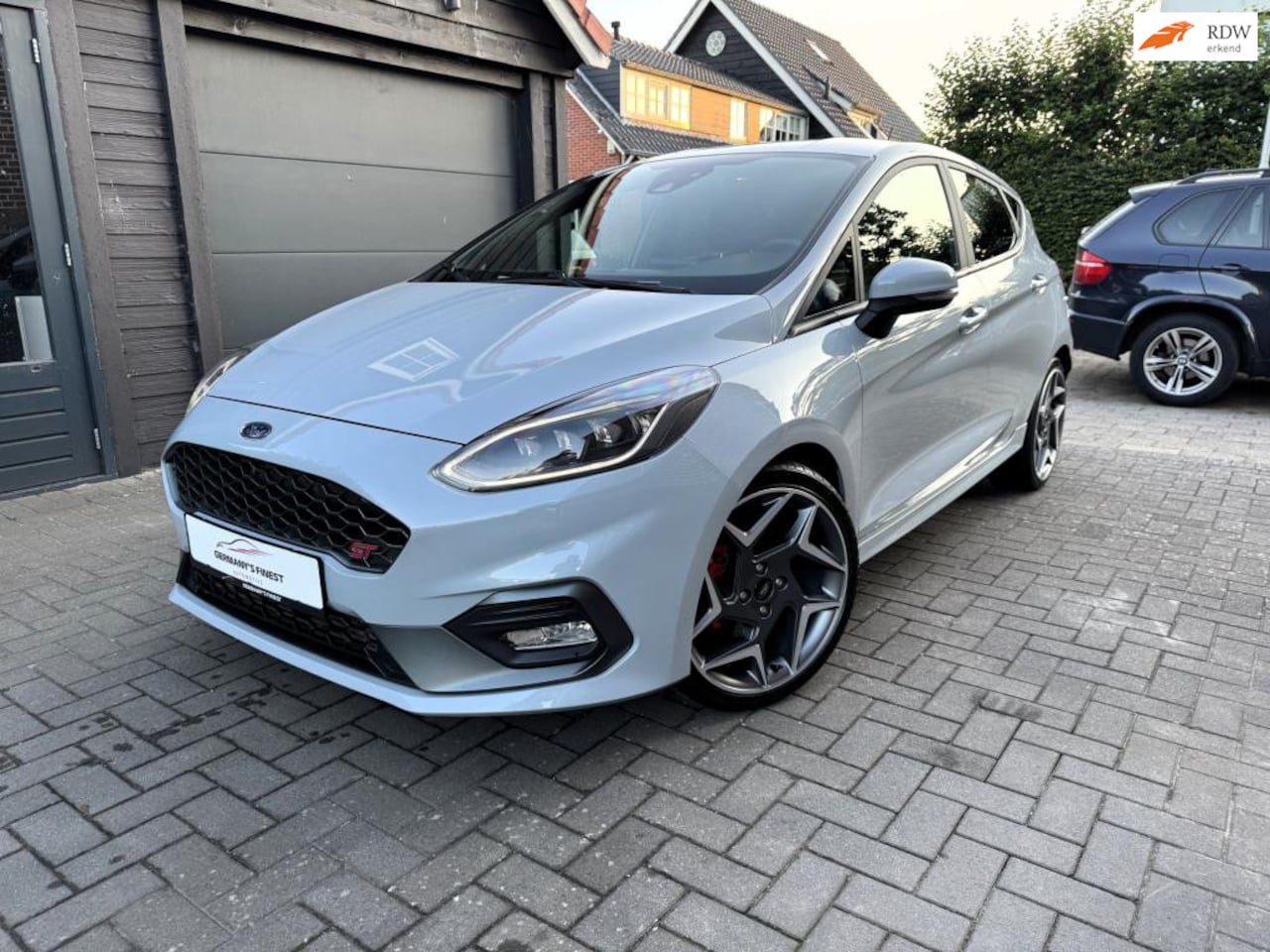 Ford Fiesta - 1.5 EcoBoost ST-3| Recaro| LED| B&0| Camera - AutoWereld.nl