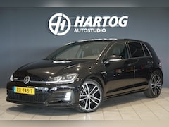 Volkswagen Golf - 2.0 TDI GTD 184PK + AUT. / LEDER / APPLE CARPLAY