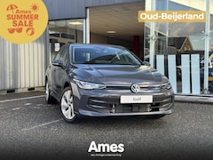 Volkswagen Golf - 1.5 eHybrid 204pk Life Edition | 449 EURO PRIVATE LEASE | Achteruitrijcamera | Keyless