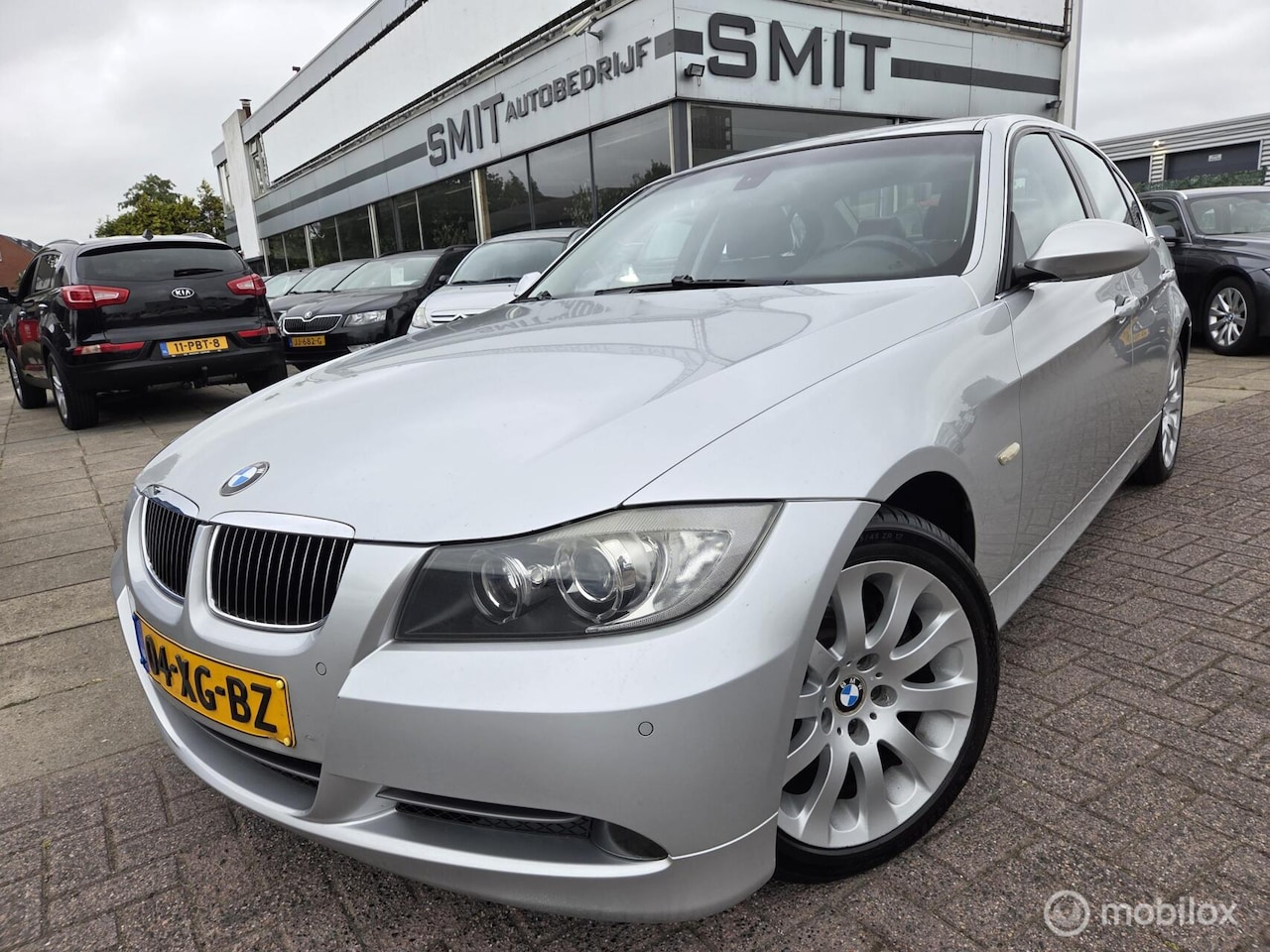 BMW 3-serie - 330xi High Executive Aut/Leder/Nav/Xenon/Schuifd - AutoWereld.nl