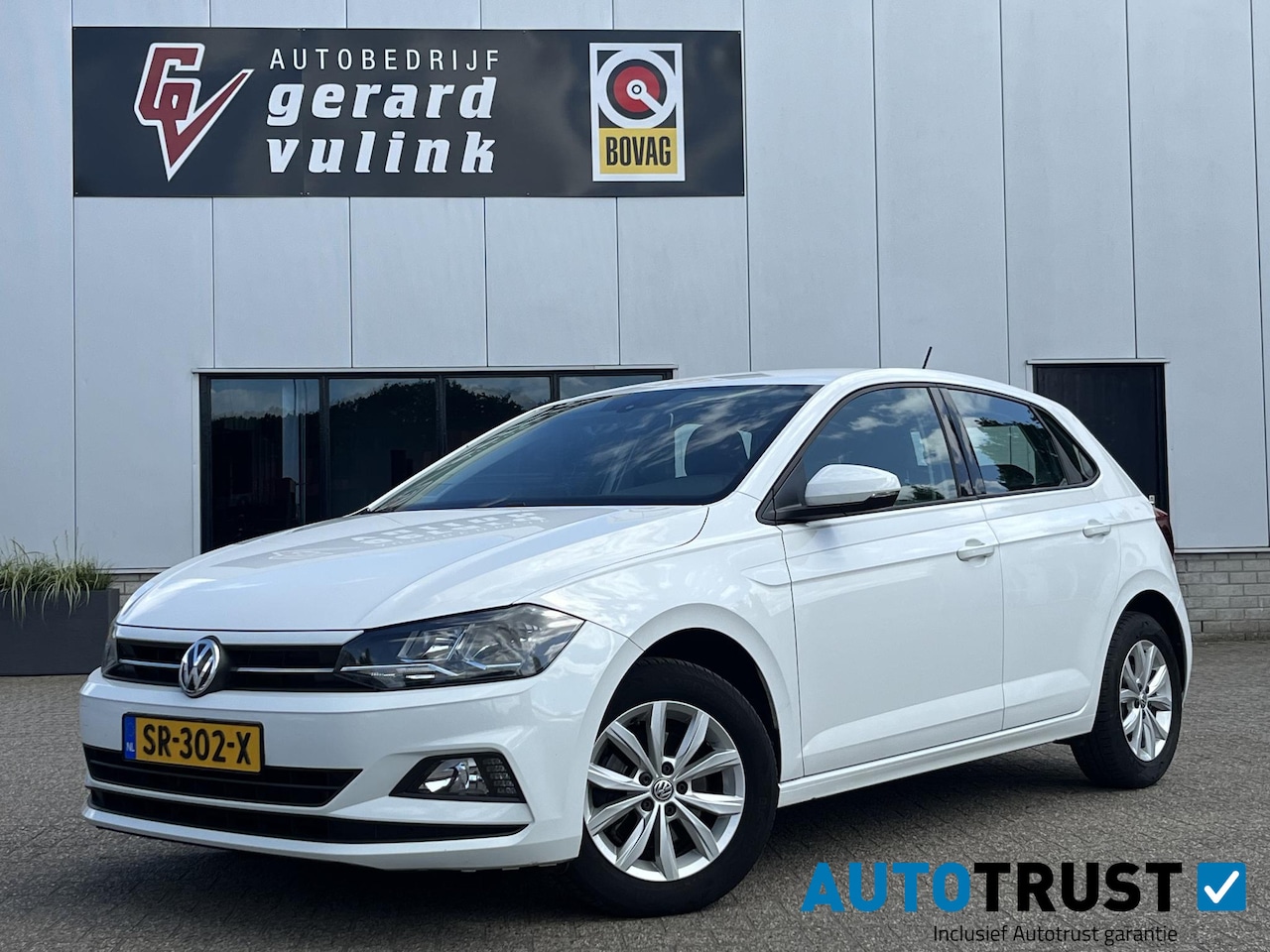 Volkswagen Polo - 1.6 TDI Comfortline ADAP CRUISE CARPLAY NAV - AutoWereld.nl