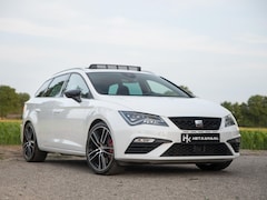 Seat Leon ST - 2.0 CUPRA 300 4DRIVE Pano Schaal ACC