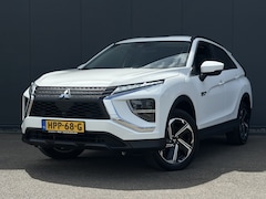 Mitsubishi Eclipse Cross - 2.4 PHEV Intense / Carplay / Trekhaak / Stoelverwarming