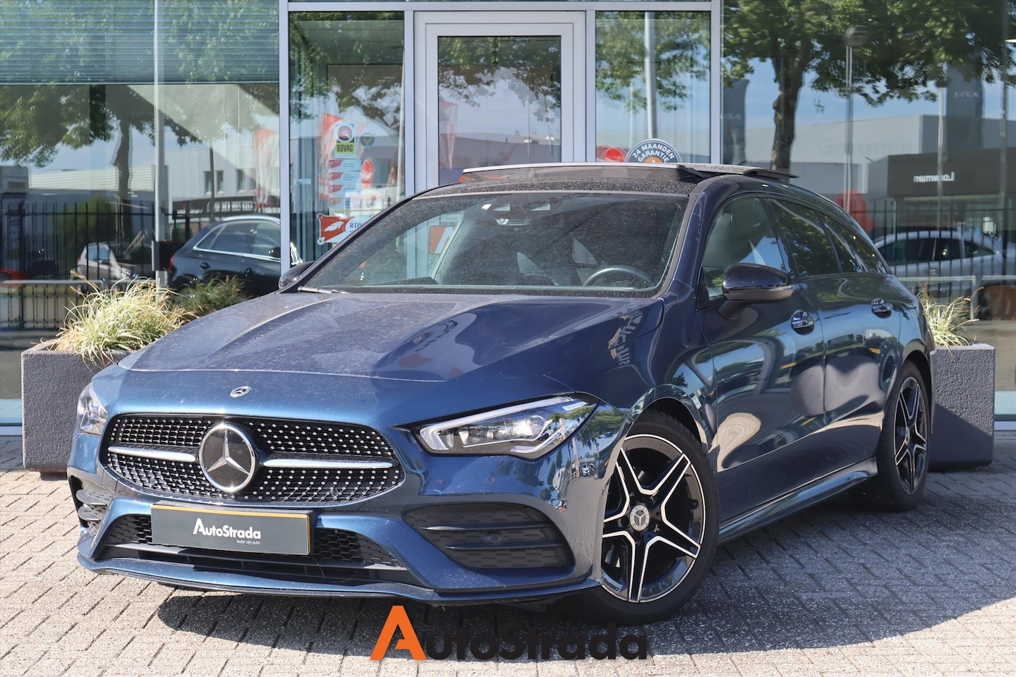 Mercedes-Benz CLA-klasse Shooting Brake - 180 AMG-Line136pk | Camera | Sfeer | Pano | Keyless | Navi | Trekhaak | Night Pakket | Mul - AutoWereld.nl