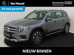 Mercedes-Benz GLB - 200 Luxury-Line / Stoelverwarming / Achteruitrijcamera / Trekhaak /