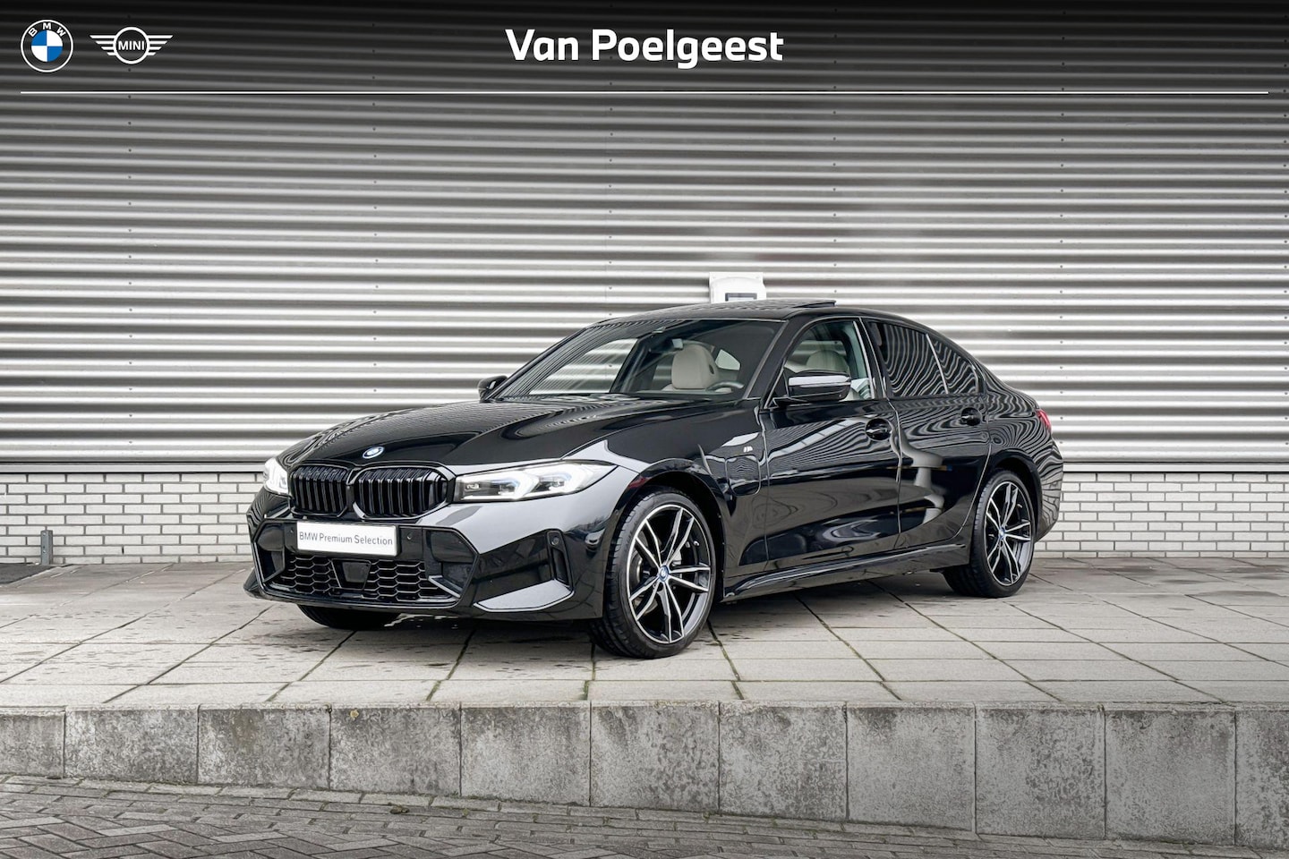 BMW 3-serie - Sedan 330e M Sport / Travel Pack / Innovation Pack | Selections 1500 - AutoWereld.nl