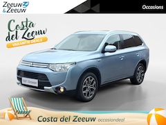 Mitsubishi Outlander - 2.0 PHEV Executive Edition Trekhaak | Schuifdak | Navi | Airco/ECC