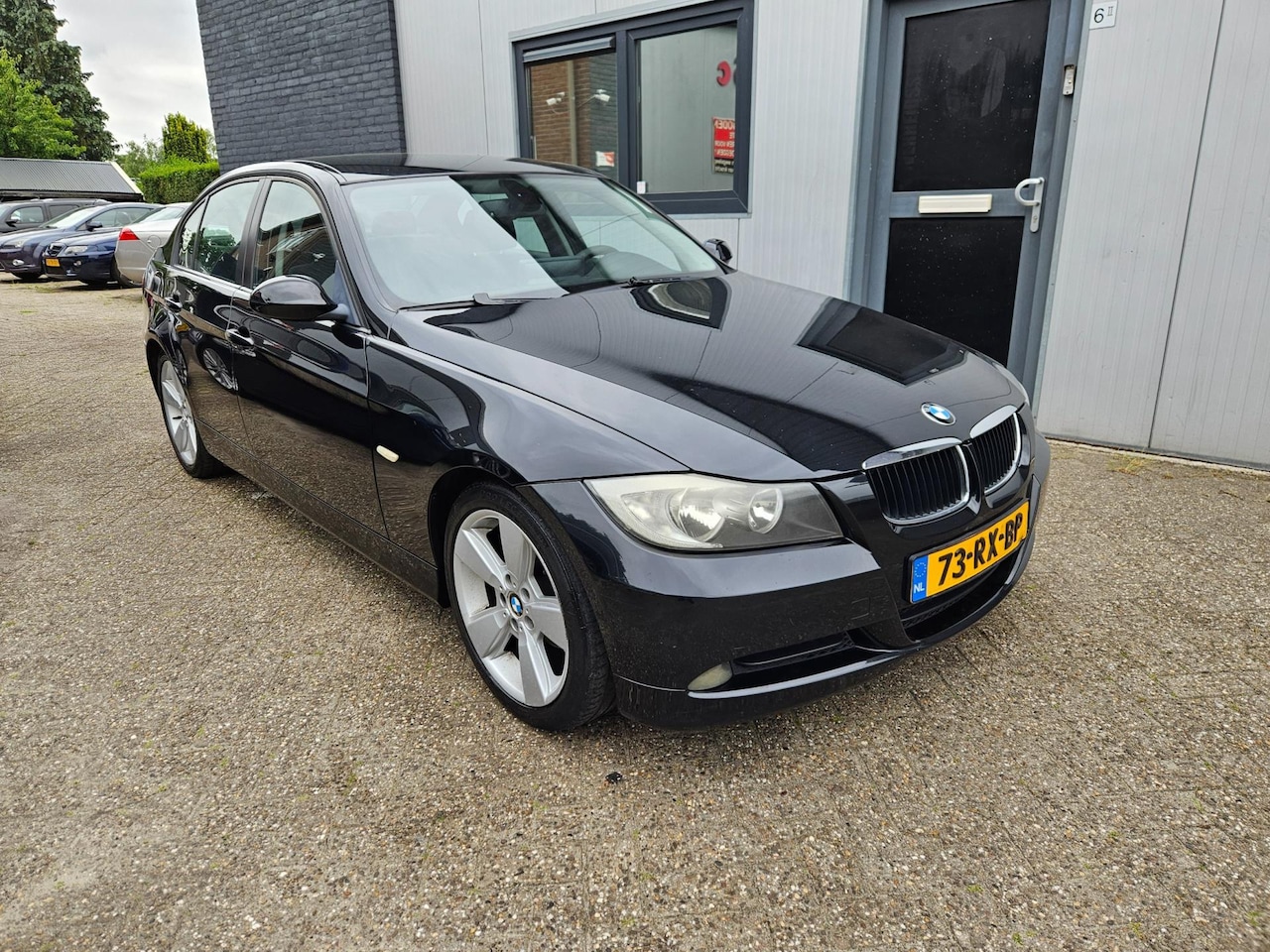 BMW 3-serie - 320i Dynamic Executive Airco/Navi/ LEES Advt - AutoWereld.nl