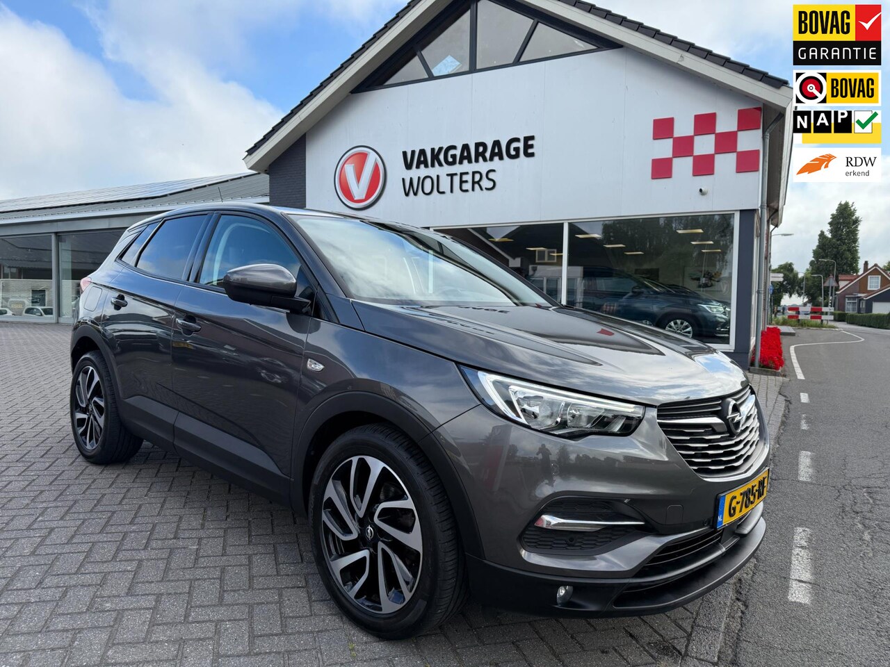 Opel Grandland X - 1.2 Turbo Innovation RIJKLAARPRIJS! - AutoWereld.nl