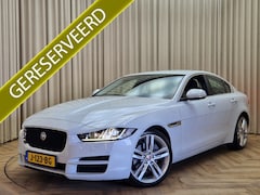 Jaguar XE - 2.0 TURBO 200 PK / Portfolio / Memory / Stoel-Stuurverwarming / Leder / Xenon / Camera / N