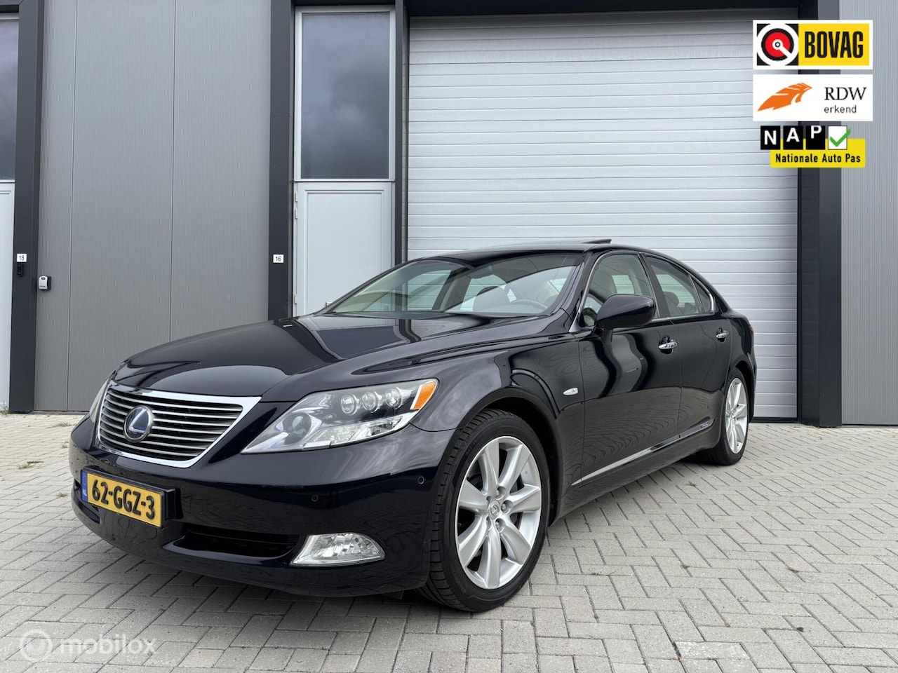 Lexus LS 600h - President hybride youngtimer - AutoWereld.nl