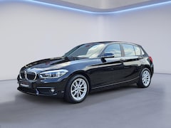 BMW 1-serie - 118i Corporate Lease Executive /Apple Carplay/Cruise Contr./Climate Contr./Licht&Regensens