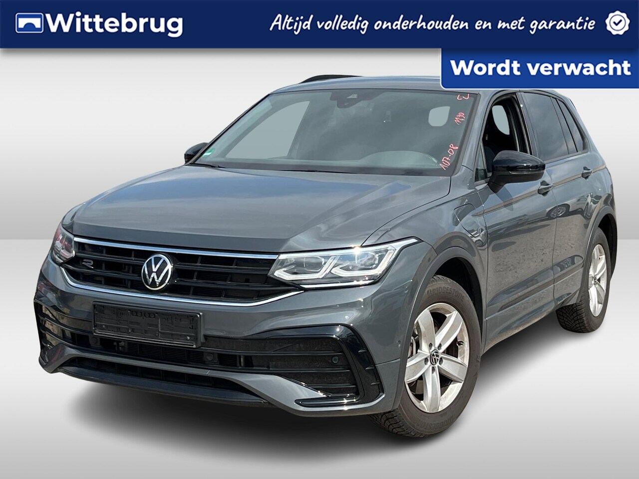 Volkswagen Tiguan - 1.4 TSI eHybrid R-Line Business / Panorama dak / Led Matrix / 20 Inch / Stuur + Stoelverwa - AutoWereld.nl