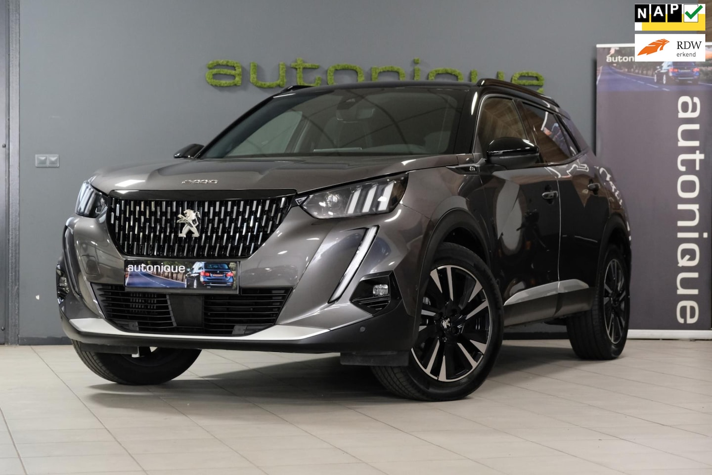 Peugeot 2008 - 1.2 PureTech GT *27dkm* Trekhaak/Navi/Camera/Stoelverw./Apple Carplay - AutoWereld.nl