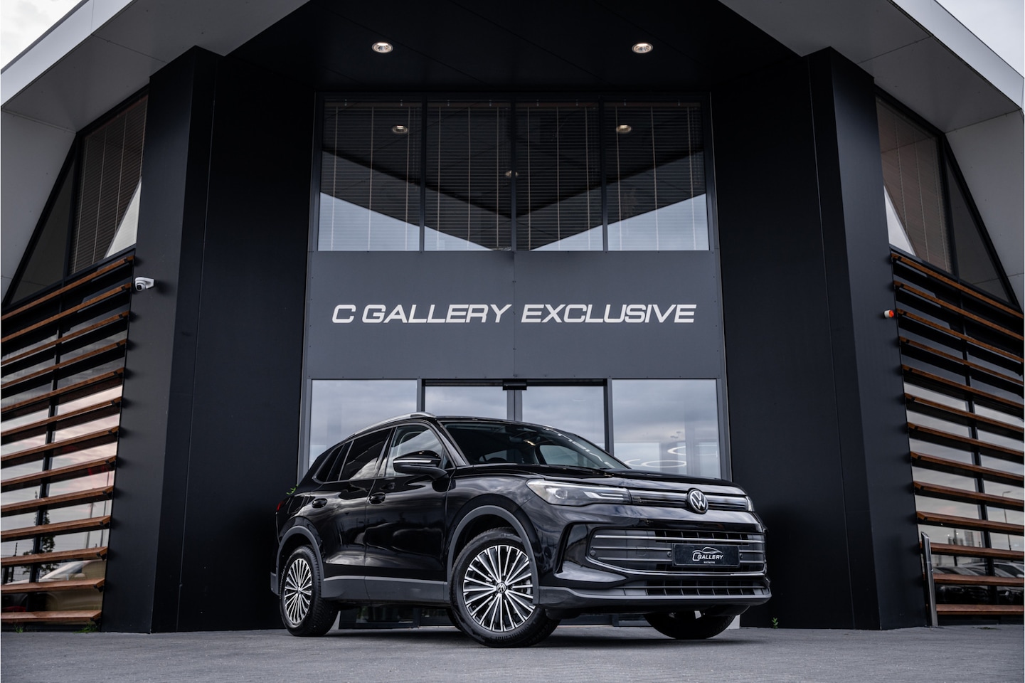 Volkswagen Tiguan - 1.5 eTSI Life Edition - ACC | Camera | Stoelverwaming | Stuurverwarming - AutoWereld.nl