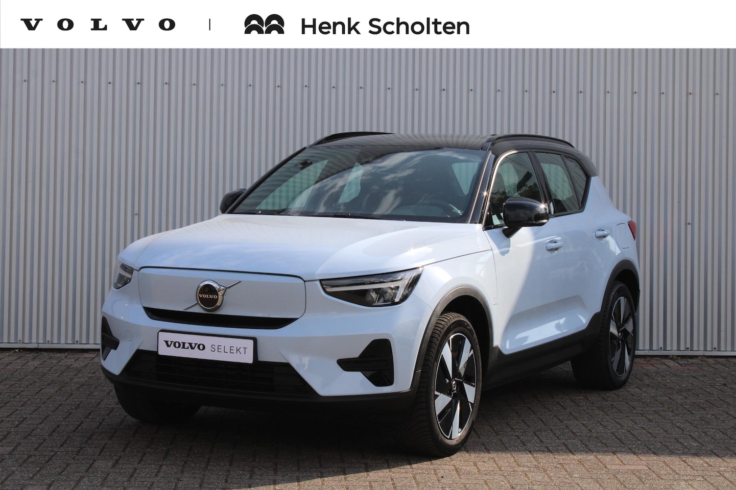 Volvo XC40 - Single Motor Extended Range Plus 82 kWh, Google services | Achteruitrijcamera | Semi elekt - AutoWereld.nl