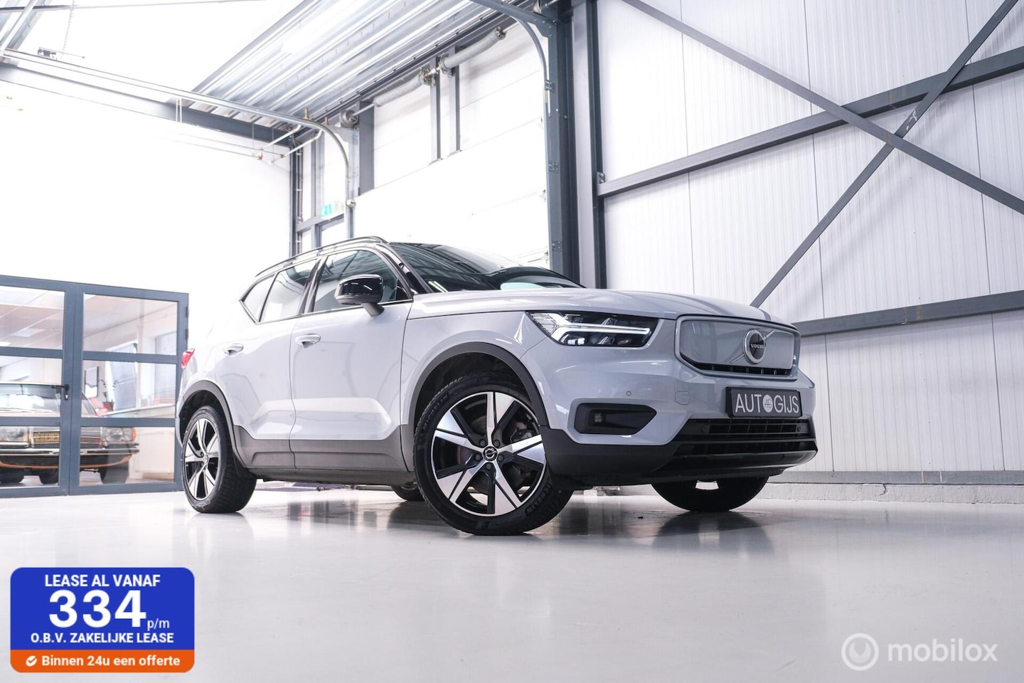 Volvo XC40 - Recharge P8 AWD R-Design 408 pk | DAB | alcantara | LED | Rijklaarprijs | - AutoWereld.nl