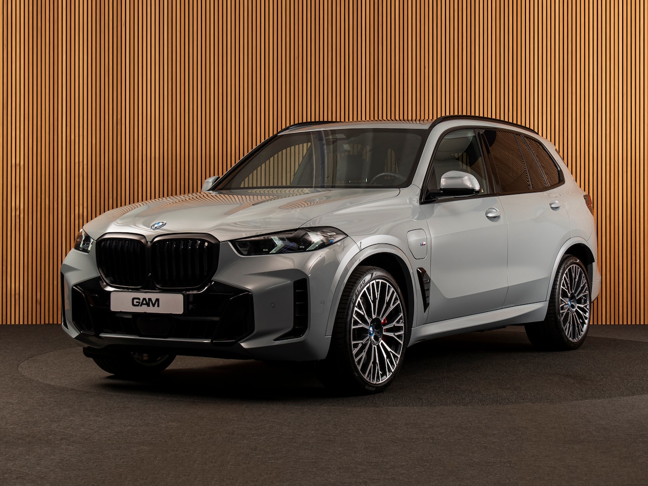 BMW X5 - xDrive50e SKYLOUNGE-MSPORTPRO-MASSAGE-22" - AutoWereld.nl