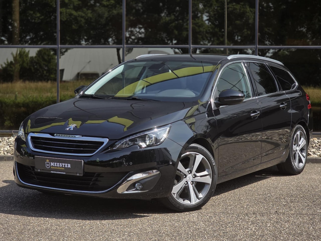Peugeot 308 SW - 1.2 PureTech Allure|XENON|STOELVERW|PANO! - AutoWereld.nl