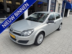 Opel Astra - 1.4 Essentia IN NIEUW STAAT