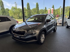 Skoda Karoq - 1.5 TSI DSG ACT Ambition 150 pK | Carplay | Adaptive Cruise Control | Achteruitrijcamera |