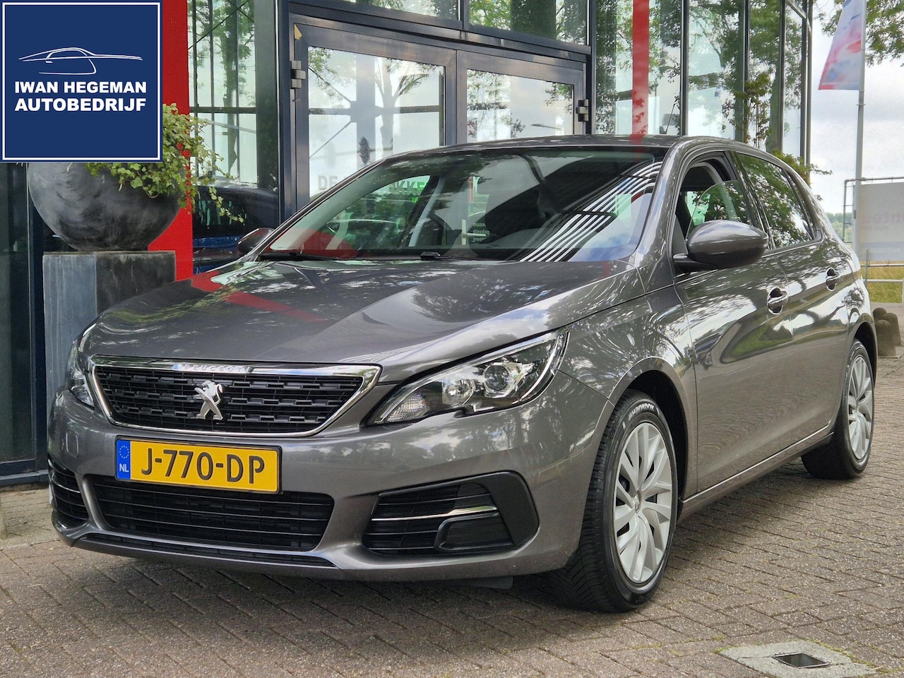 Peugeot 308 - 1.2 PureTech Blue Lease | Navigatie | Airconditioning | Cruise Control | Electr. ramen - AutoWereld.nl
